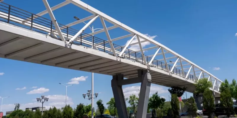 ໂຄງ​ສ້າງ​ເຫຼັກ​ກ້າ​ເມືອງ Footbridge ການ​ກໍ່​ສ້າງ​