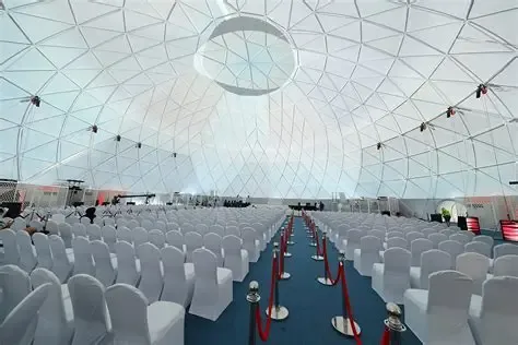 ຫໍວາງສະແດງ Dome ຖືກໂຈະ